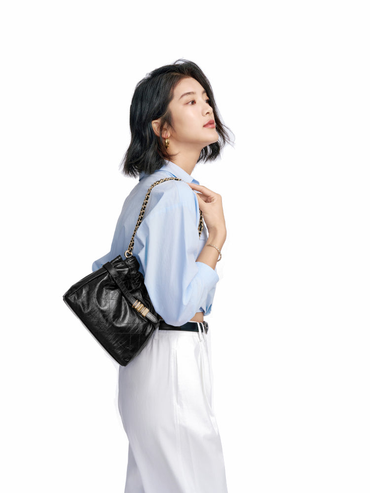 Note Chain Leather Medium Hobo Bag